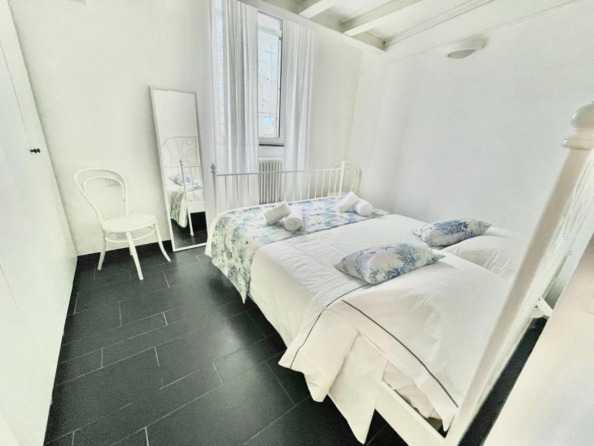 Cozy Loft Marina View Lägenhet Savona Exteriör bild