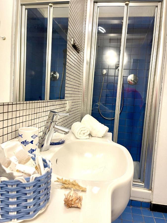 Cozy Loft Marina View Lägenhet Savona Exteriör bild