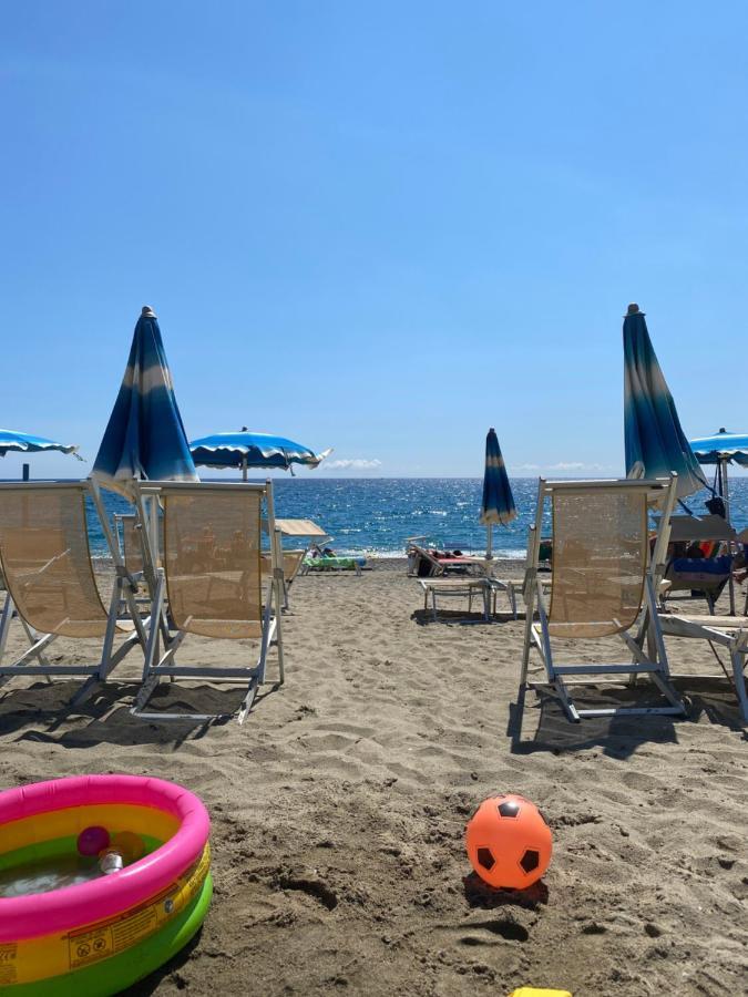 Cozy Loft Marina View Lägenhet Savona Exteriör bild